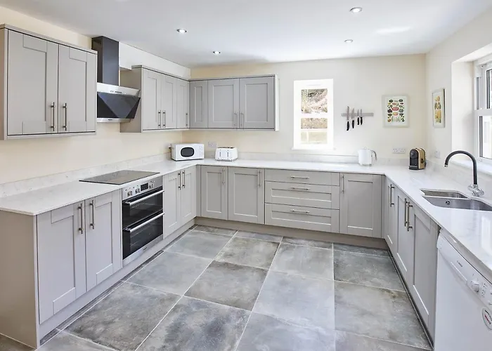 Host & - Foggyshaw * Middlesmoor